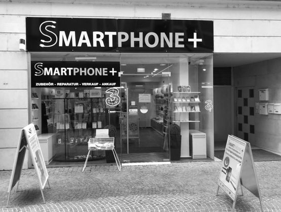 Smartphone+ Geschäft von vorne in Krems